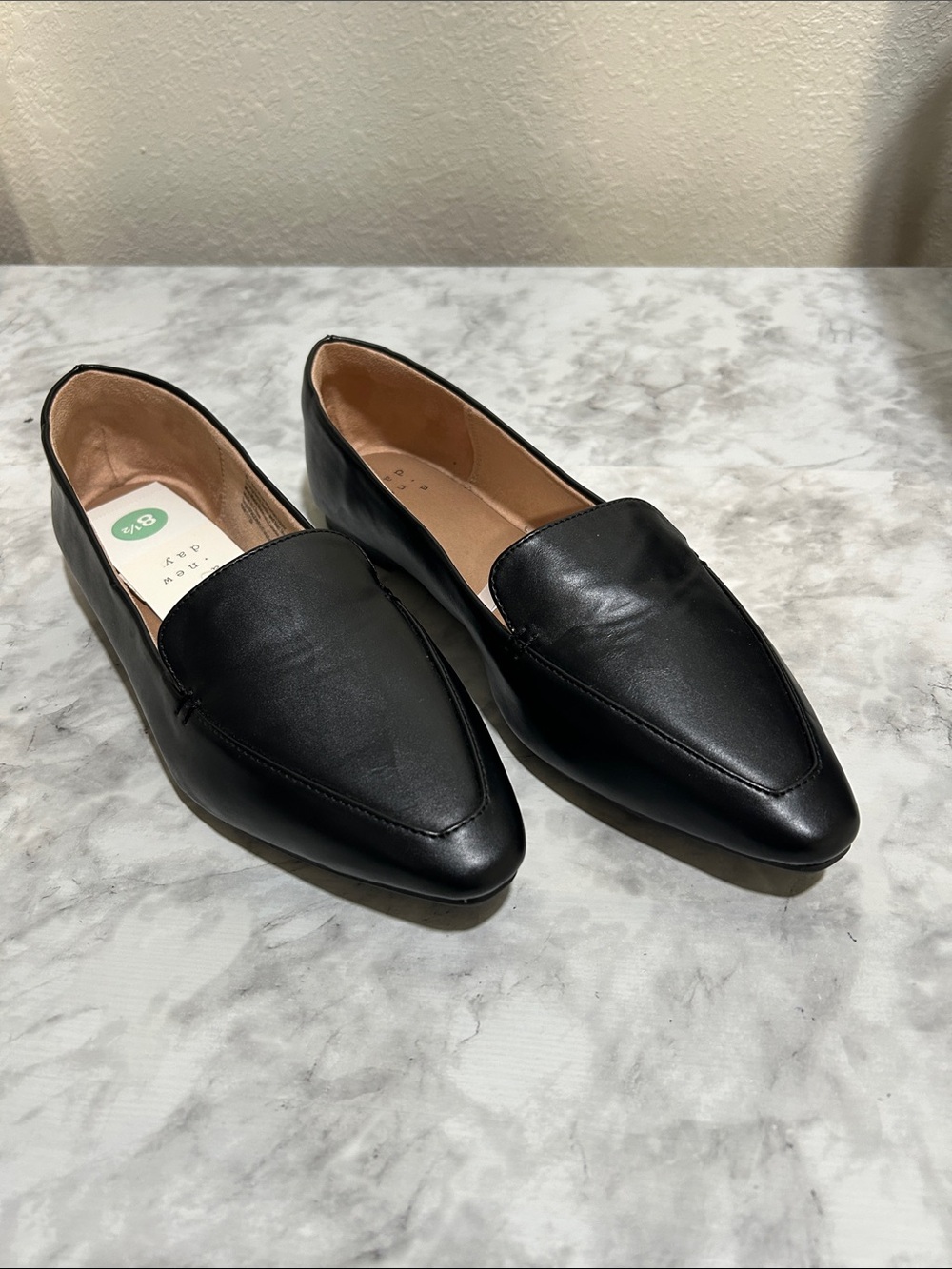 A new day Women’s Black Pointed Loafer Flats Sz 8 1/2 New
